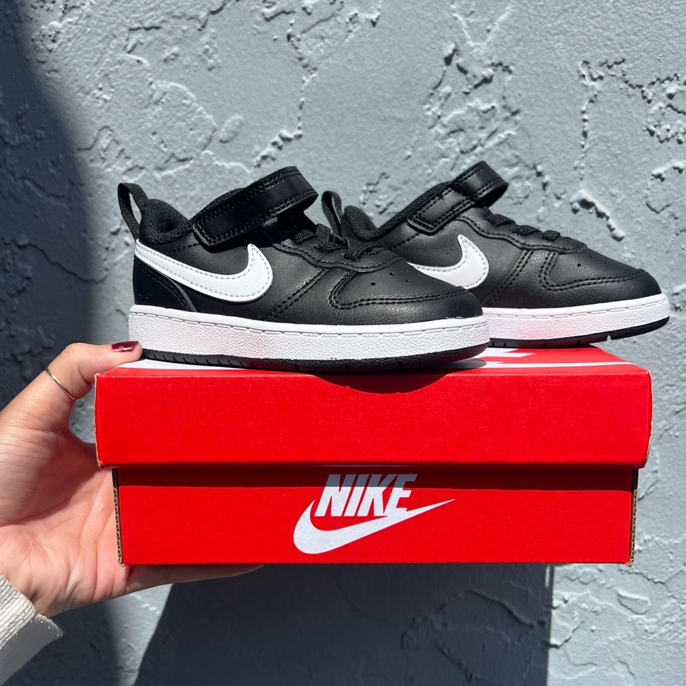 Nike Court Borough Low 2 Sneakers